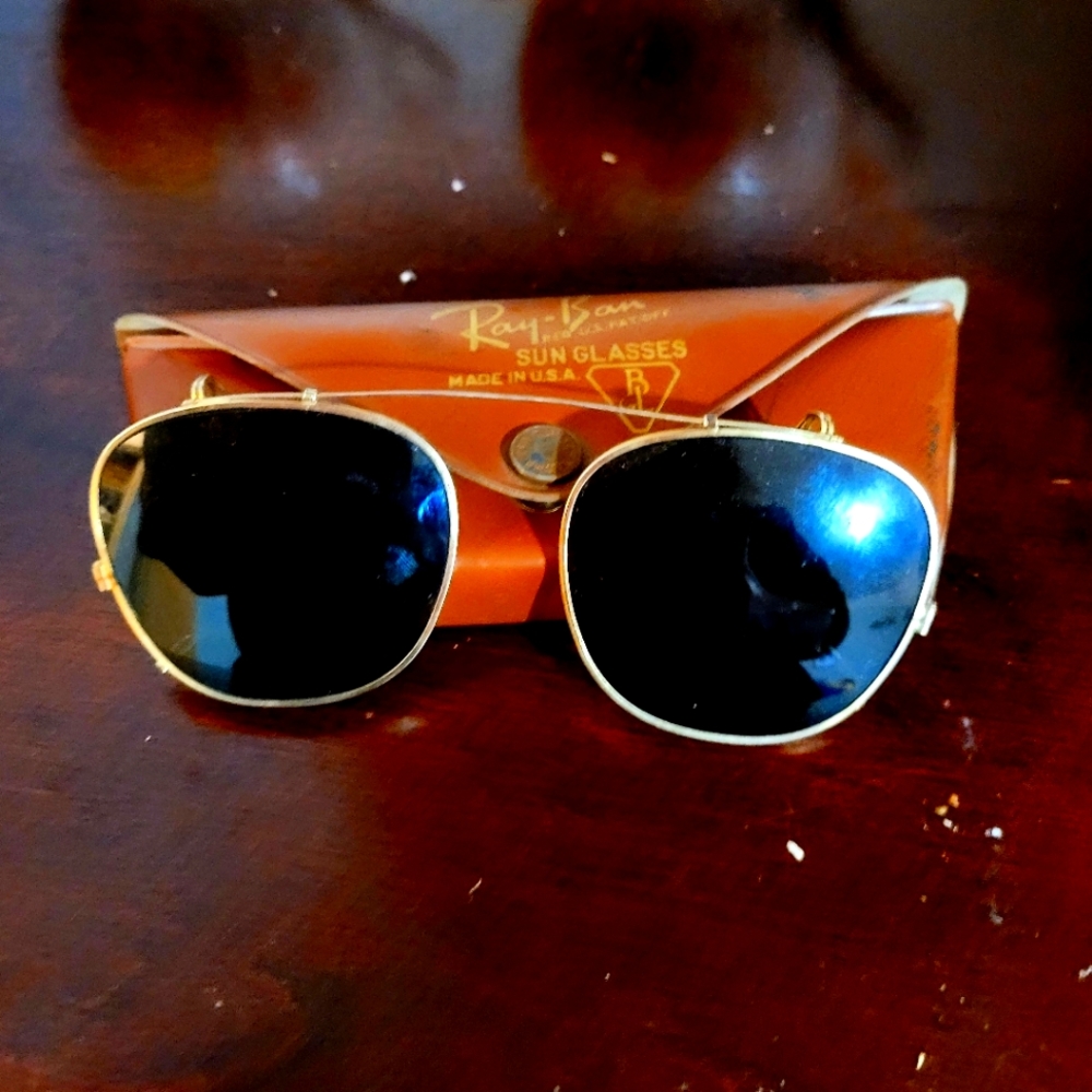 Vintage Ray Ban Clip-On Sunglasses With Case Bausch & Lomb Made In USA